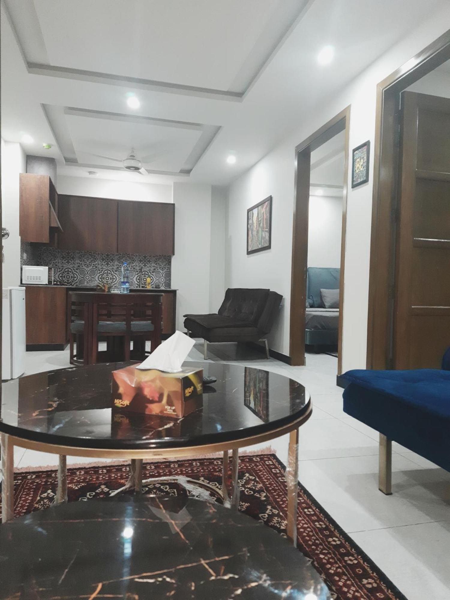 Northern Suites Bahria Town 拉瓦尔品第 外观 照片