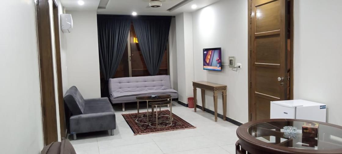 Northern Suites Bahria Town 拉瓦尔品第 外观 照片
