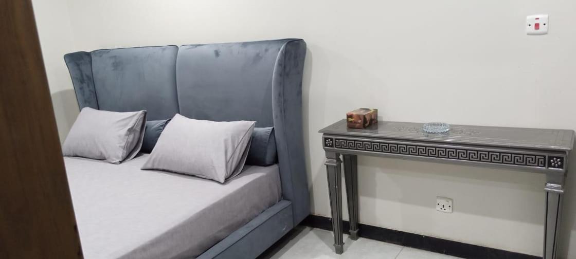 Northern Suites Bahria Town 拉瓦尔品第 外观 照片
